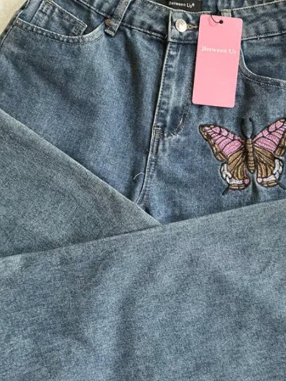 Between Us Butterfly Embroidered Jeans, Jr 7, Wide Leg /High Rise